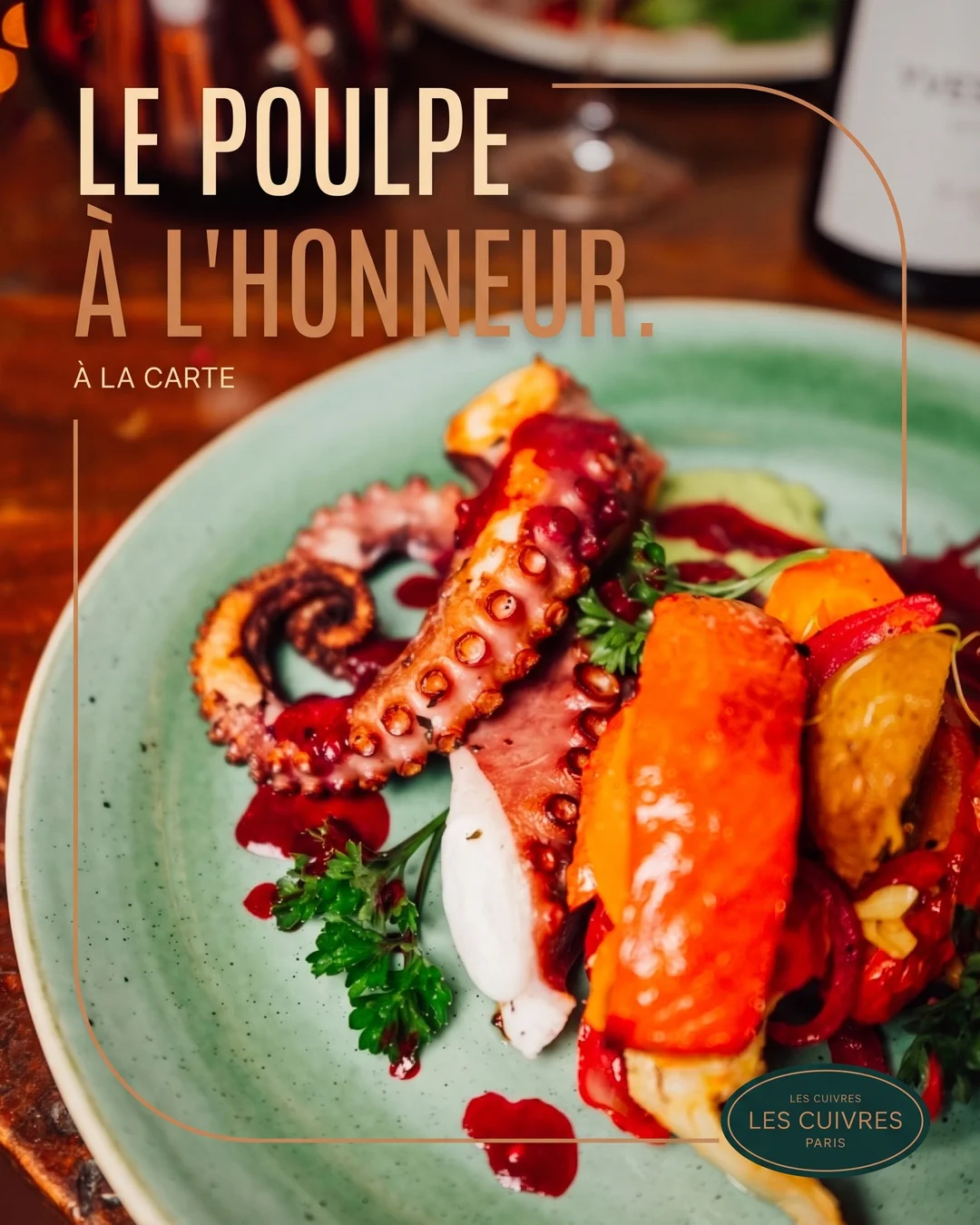 Carrousel Les Cuivres présentant une assiette de poulpe